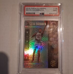2019 Panini Illusions Sekou Doumbouya Rookie Card - Holographic Silver